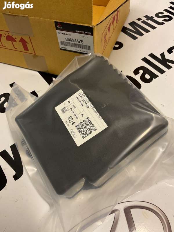 Mitsubishi Space Star biztosíték tábla fedél 8565A479