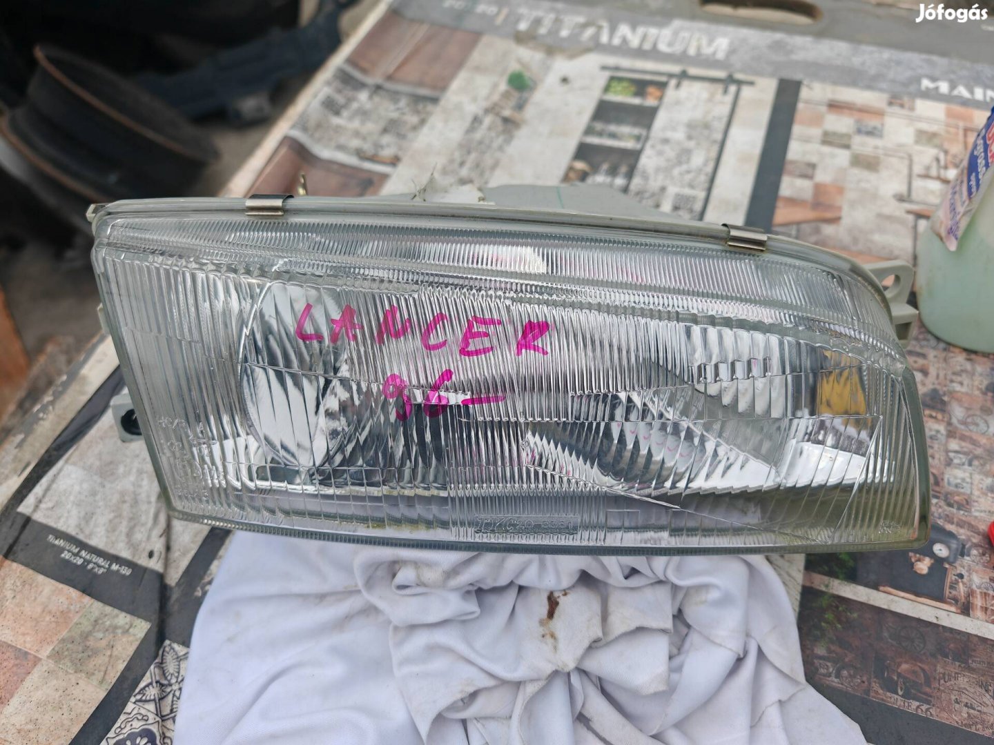 Mitsubishi lancer jobb első lámpa 1996 tól 