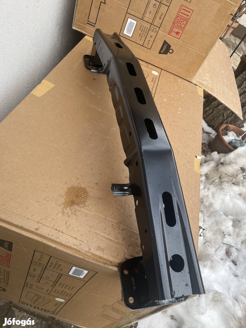 Mitsubishi space star lökhárítómerevítő keresztartó