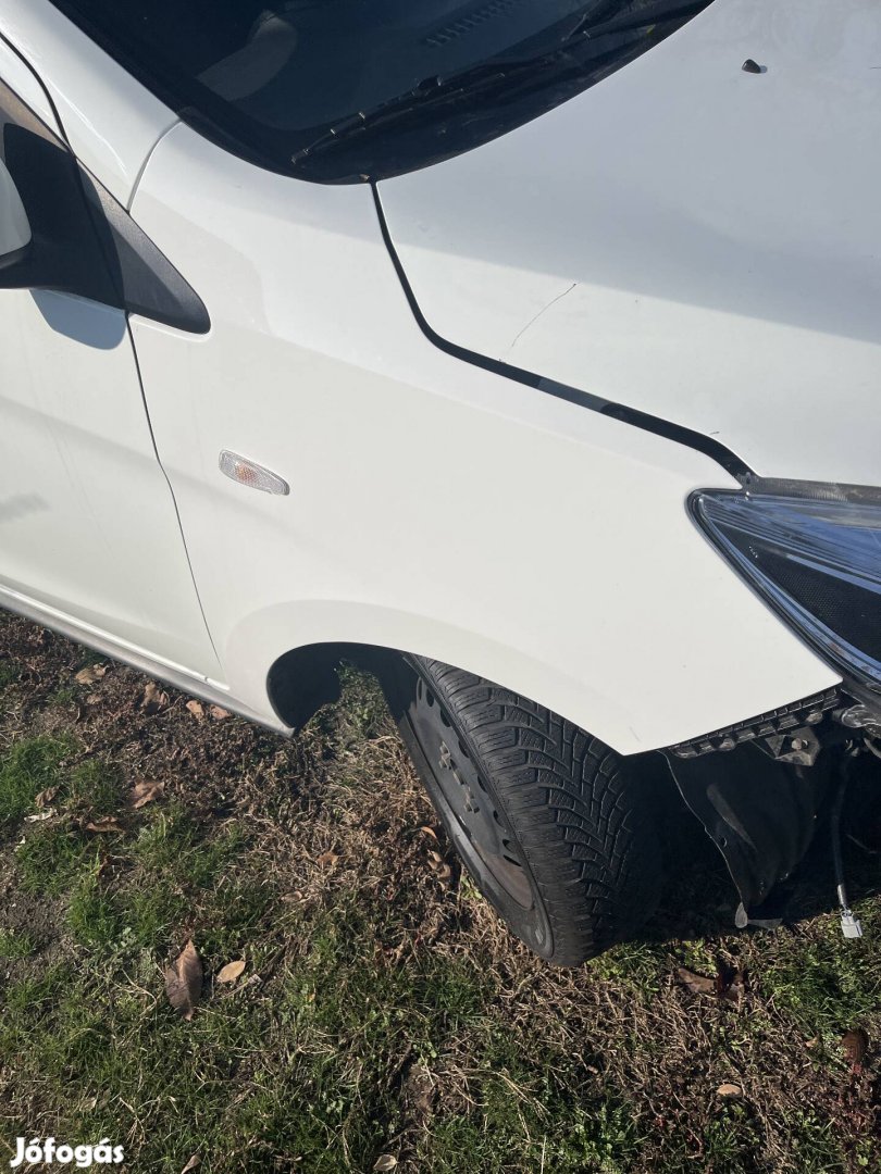 Mitsubishi spacestar első sárvédő space star mirage