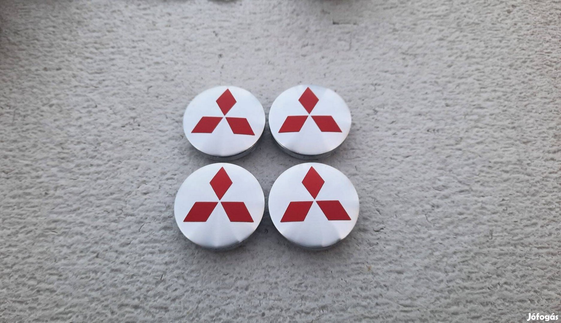 Mitsubishi új felni díszkupak közép felnikupak kerékagy kupak 56mm