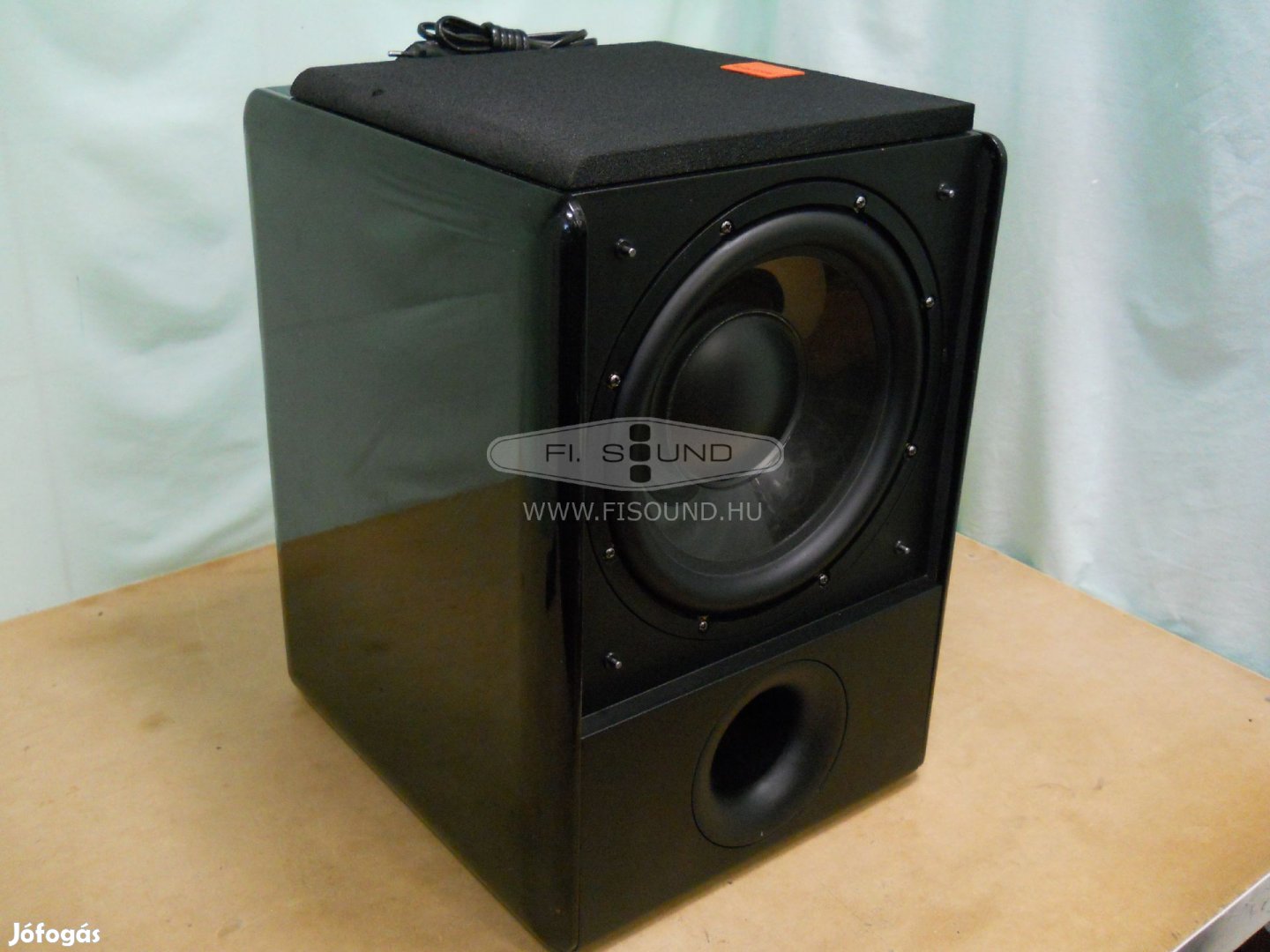 Mivoc Hype 10 ,300W,aktív sub 25cm-s gumiperemes