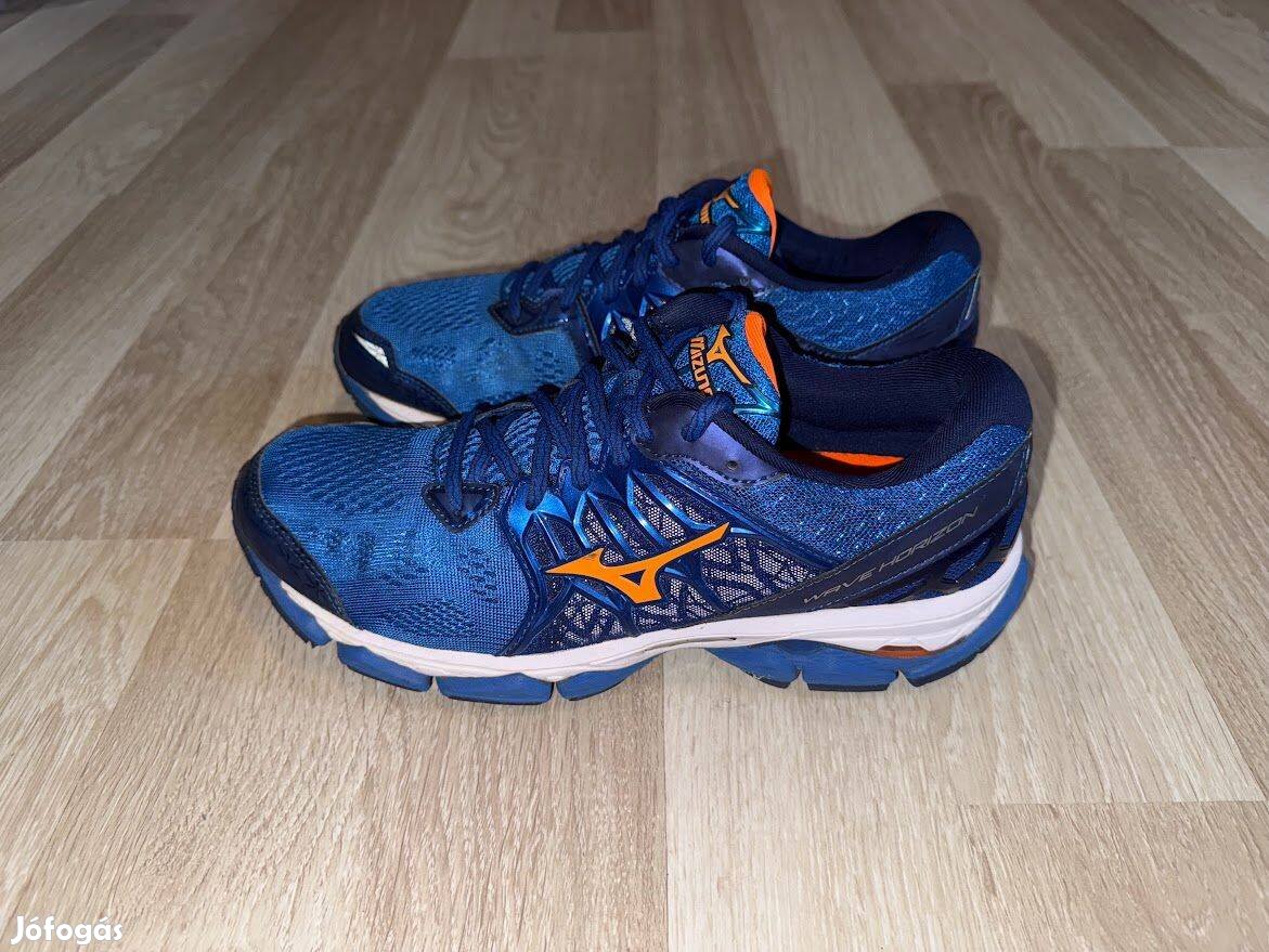 Mizuno Wave Horizon futócipő 41 -es