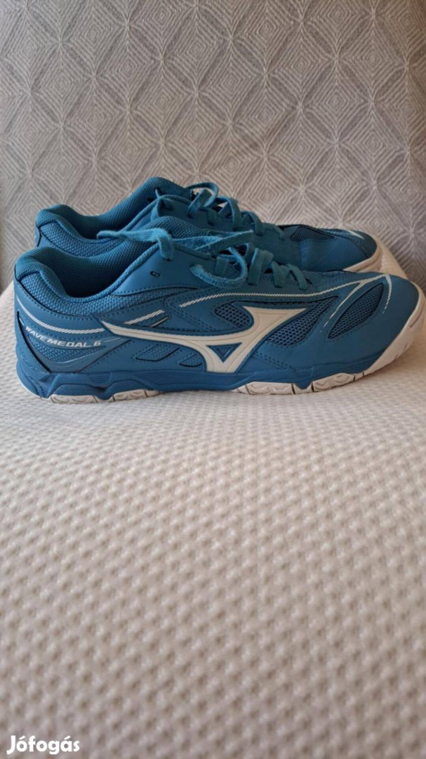Mizuno Wave Medal 6 asztalitenisz cipő