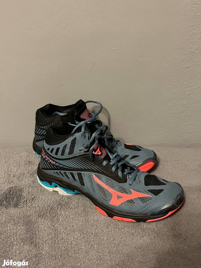 Mizuno Z4 sportcipő 42-es