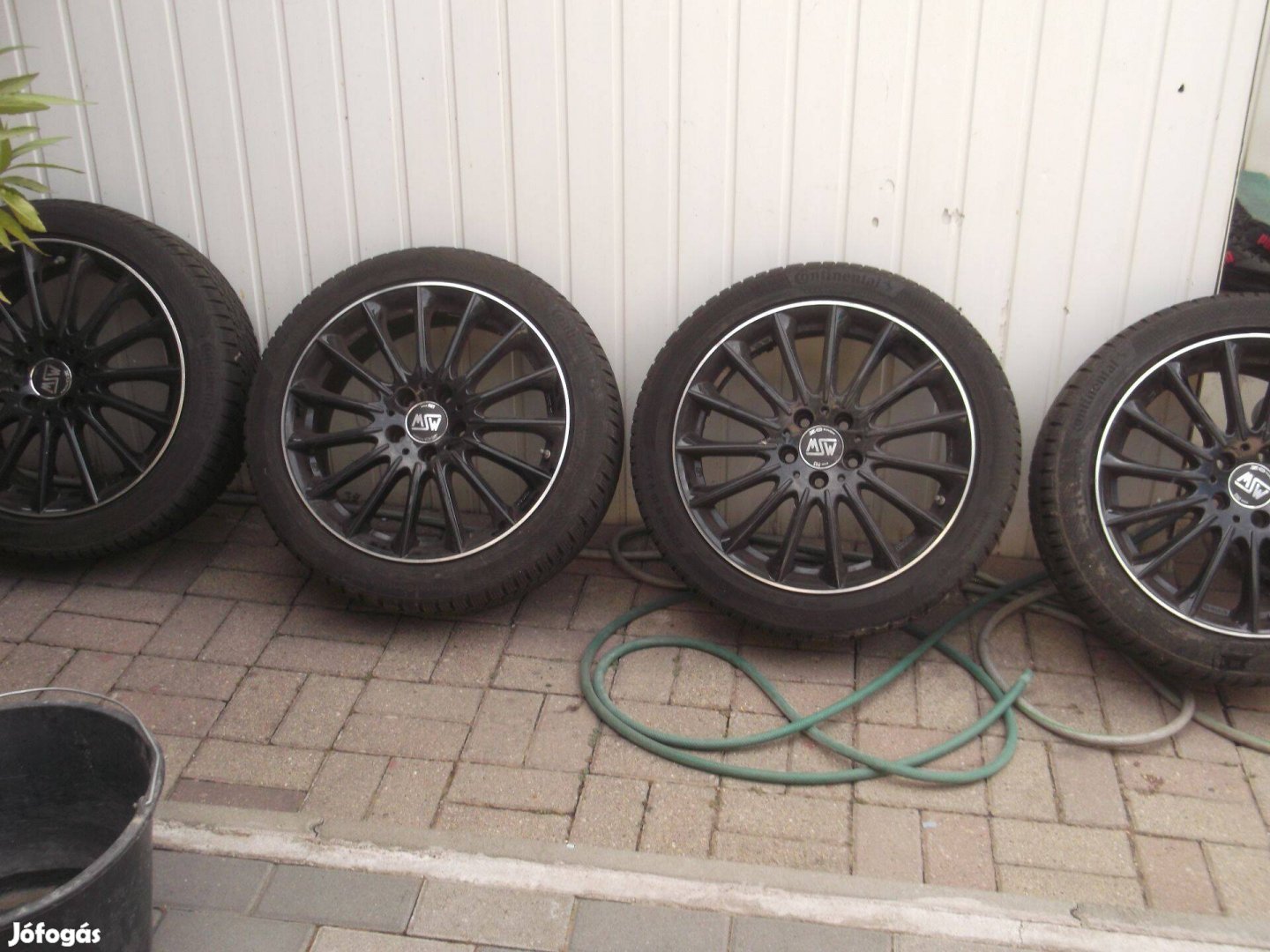 Mmercedes C-Téli Garnitura Eladó elől:225/45R18 hátul, 245/40R18