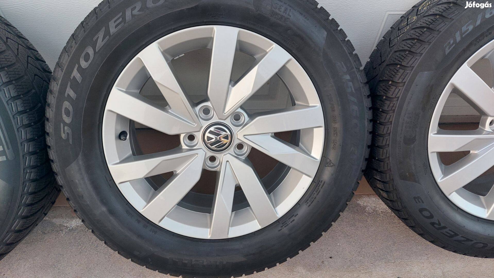 Mmm Gyári VW Passat B8 3G-3C/Aragon/16" alufelni Téli gumikkal