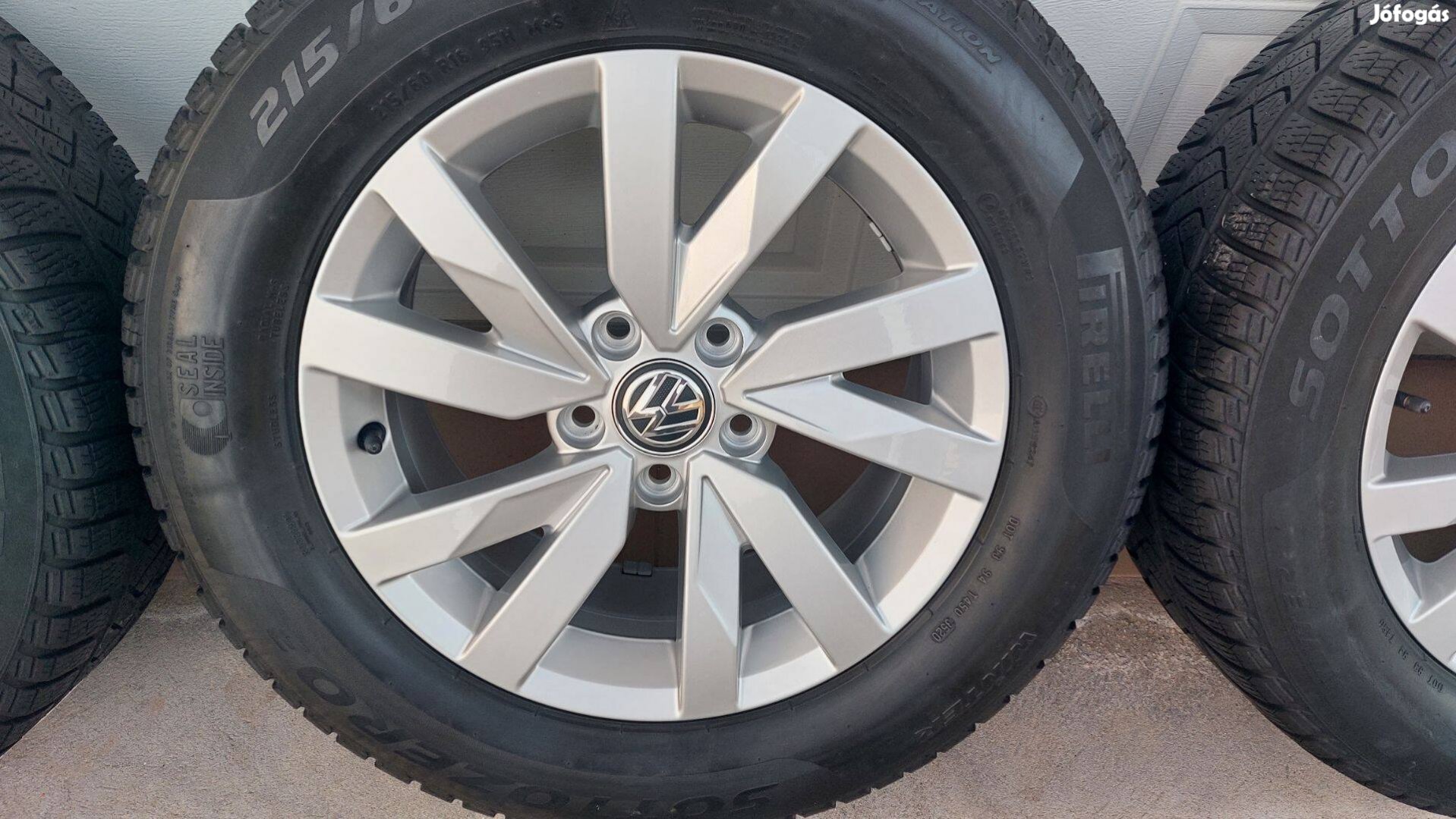 Mmm Gyári VW Passat B8 3G-3C/Aragon/16" alufelni Téli gumikkal