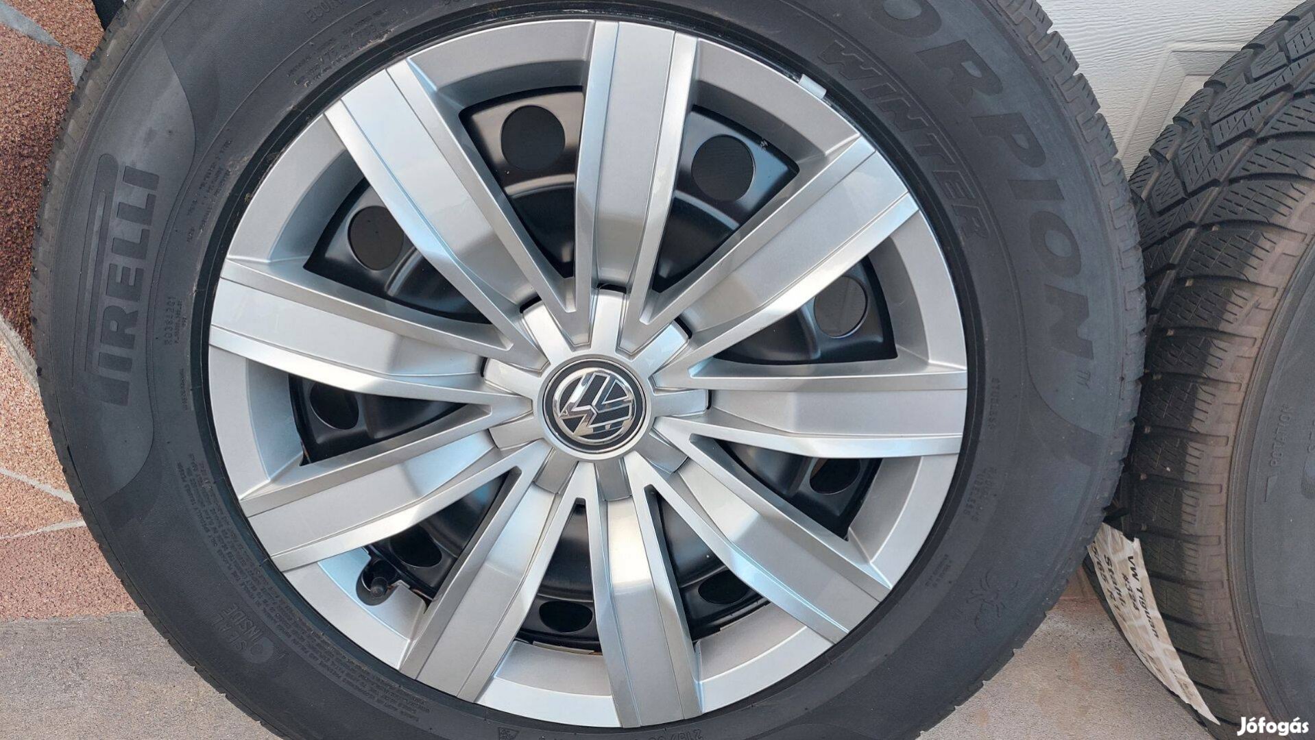 Mmm Gyári, VW Tiguán 2. 5NA 17" lemezfelni téli gumikkal