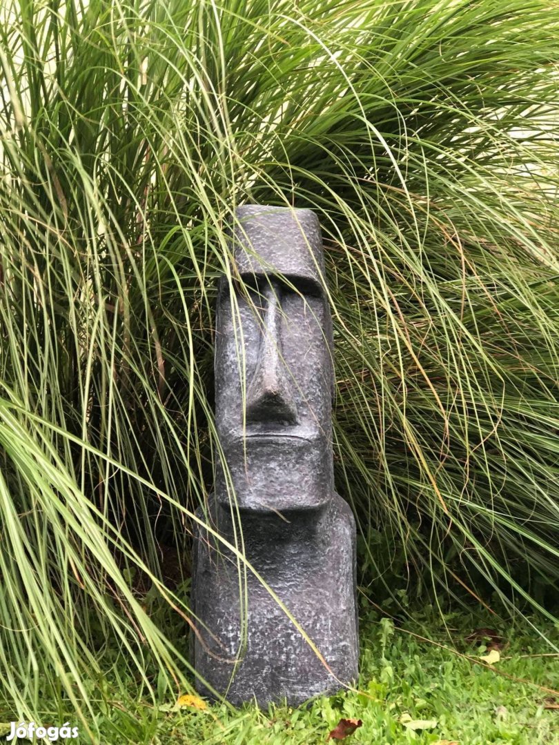 Moai szobor...