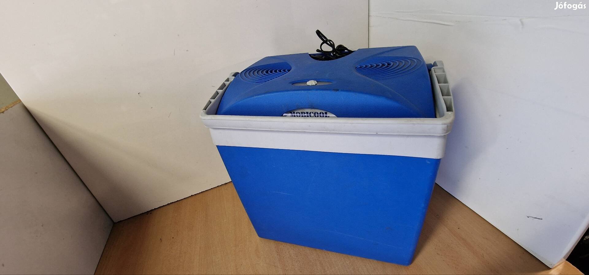 Mobicool  tc25-12v/230v autós hűtő táska