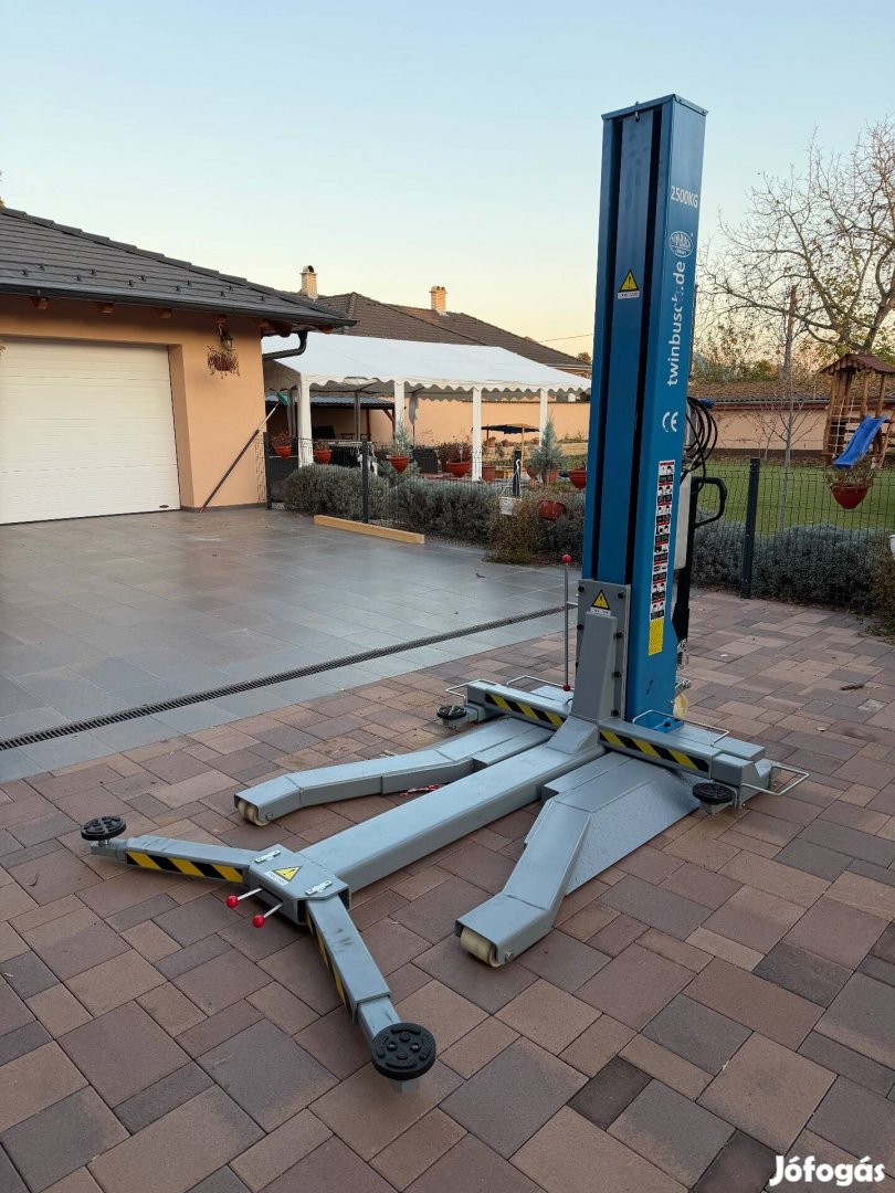 Mobil csápos emelő