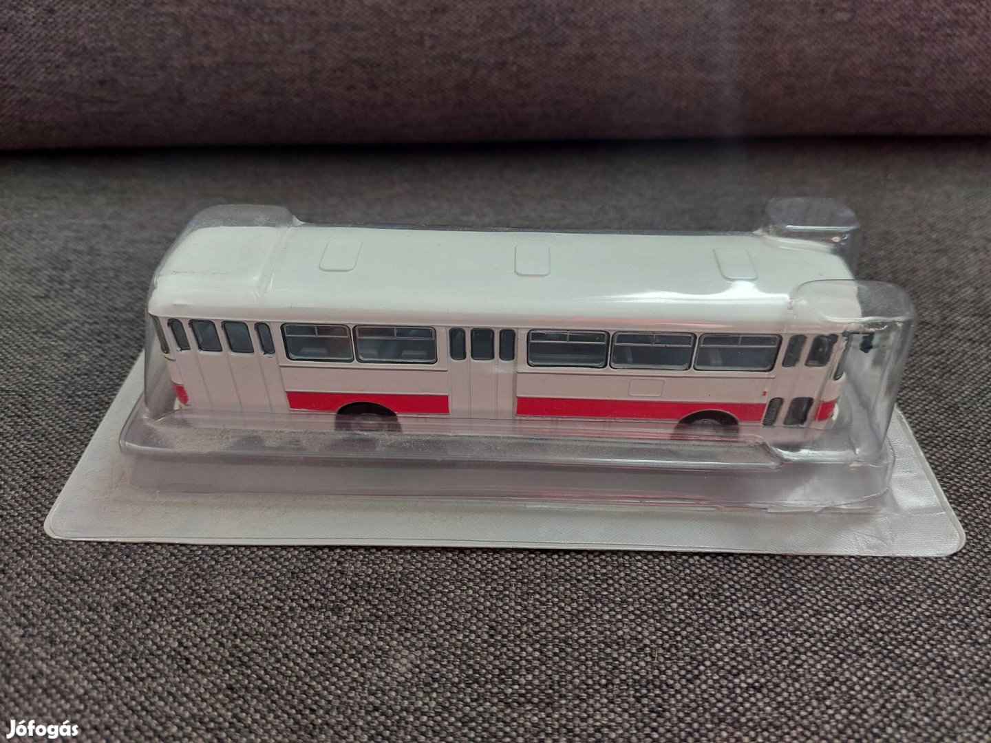 Modell 1:72 busz modell