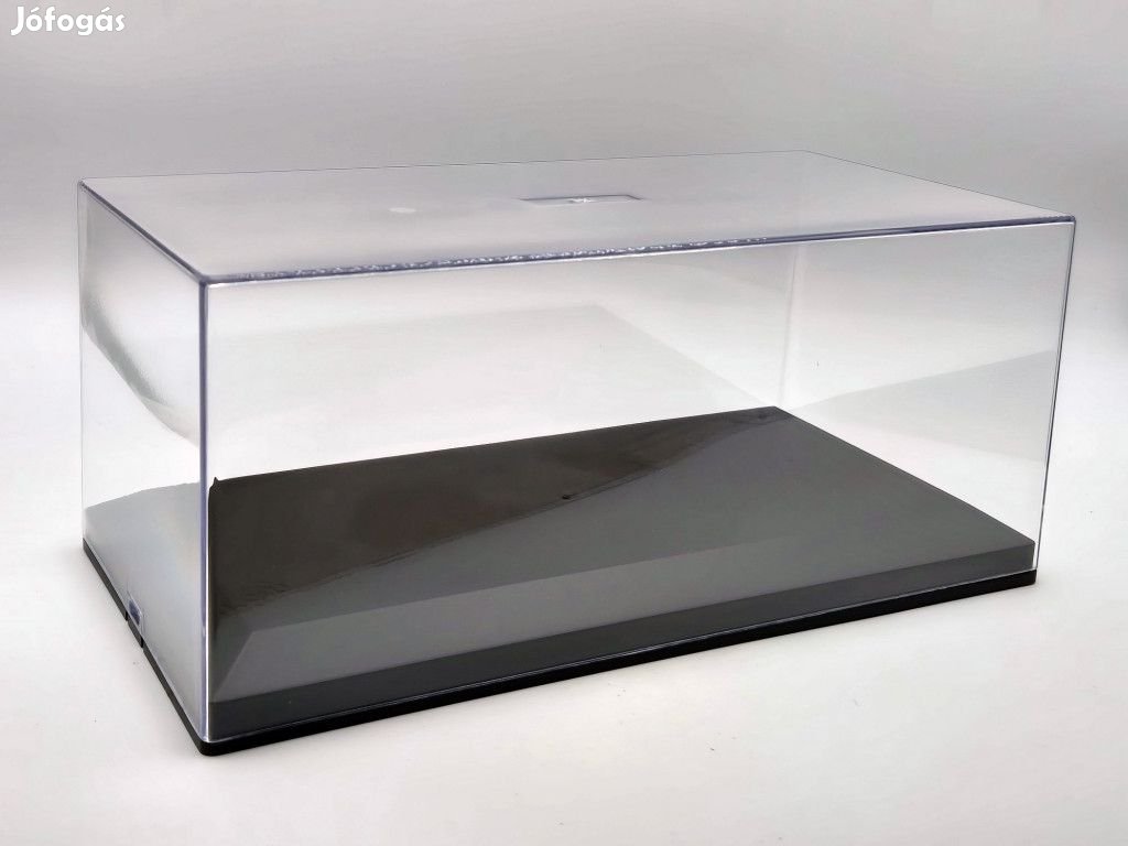 Modellautó vitrin display 1:18 1/18