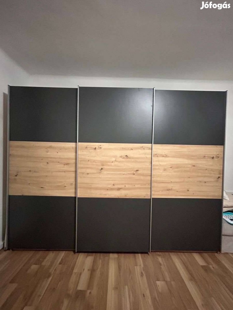 Modern Exlusive toló ajtós gardrób szekrény