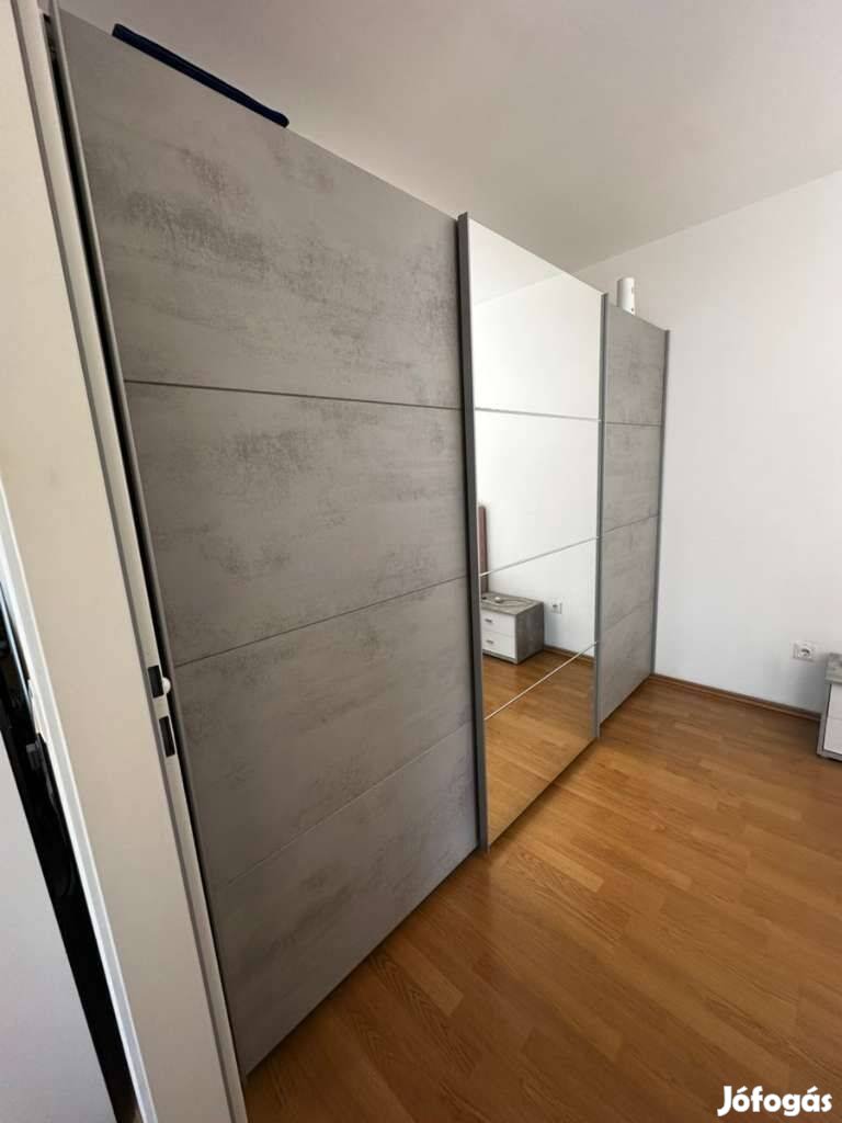 Modern Grafit szürke tükrös toló ajtós gardrób szekrény