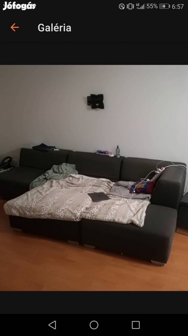 Modern IKEA kanapé ágyként is funkcionál kedvező áron eladó