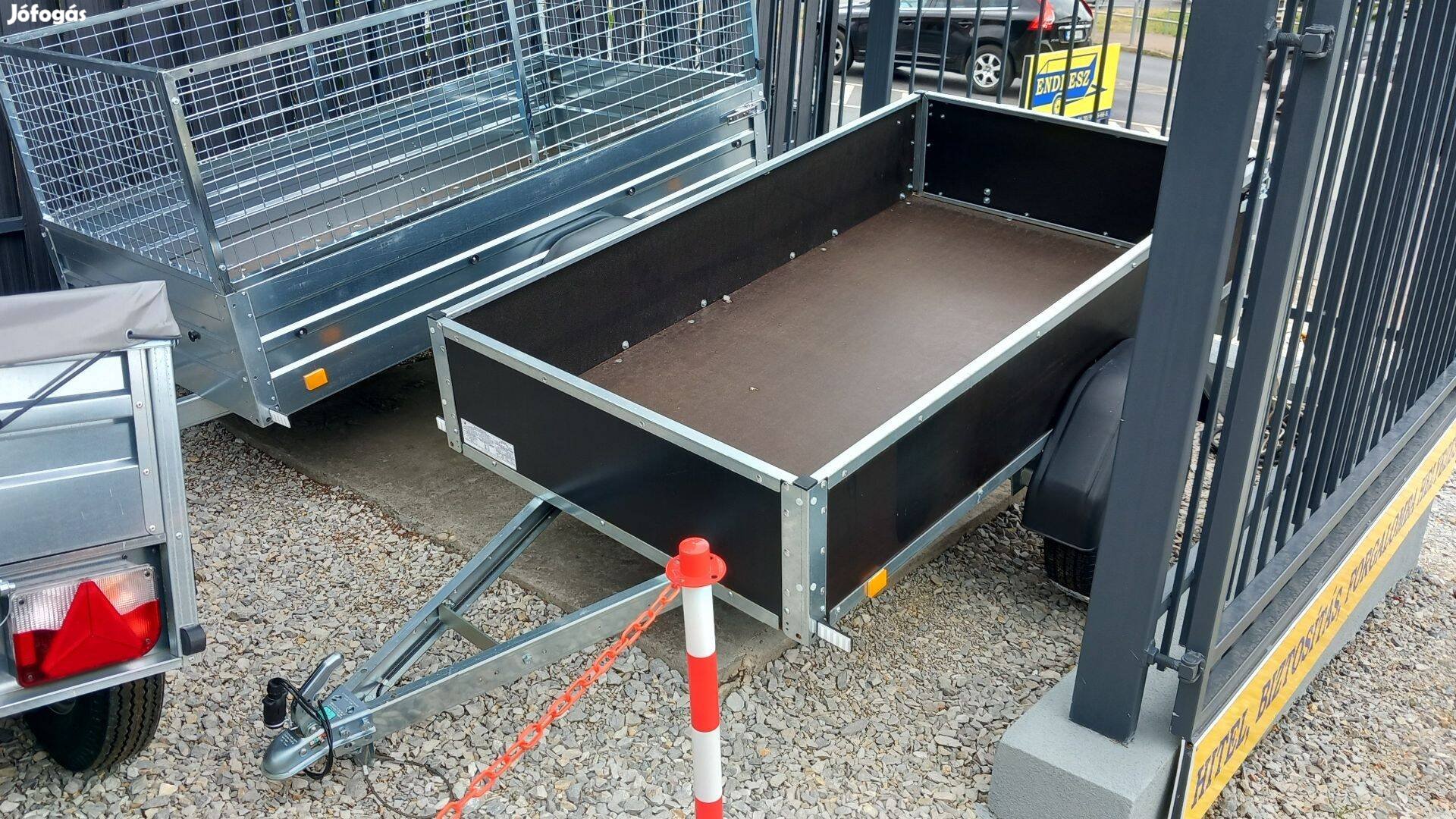 Modern, Playwood 108x200 cm-es Új Utánfutó Hitelre is!