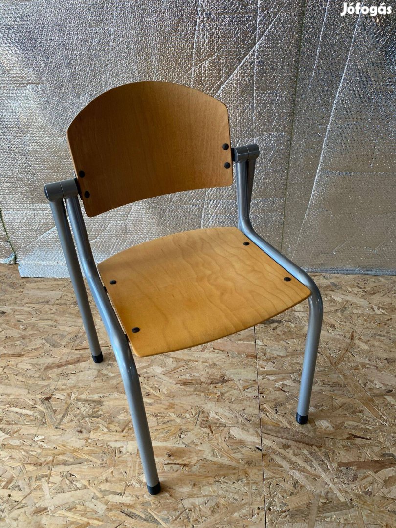 Modern, fa konferencia szék fémlábakkal