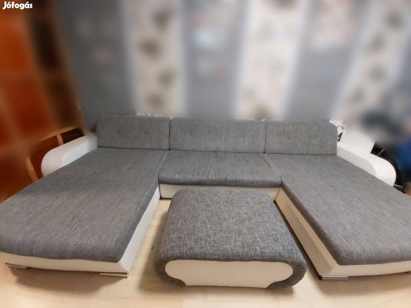 Modern,ággyá alakítható kanapé! 