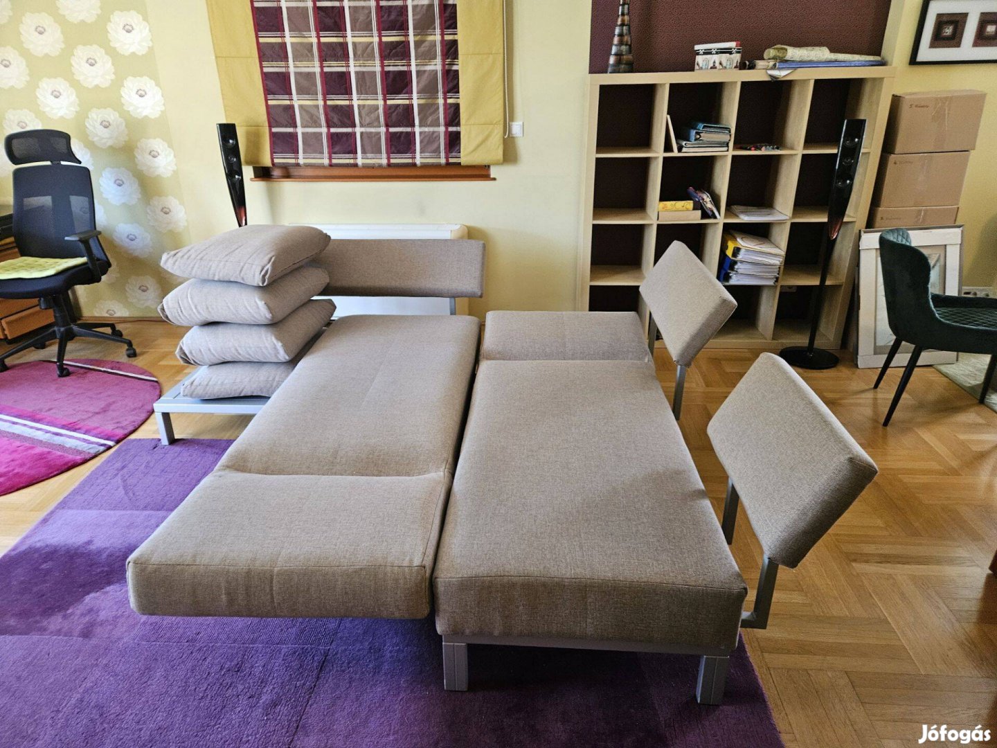 Modern ágy kanapé