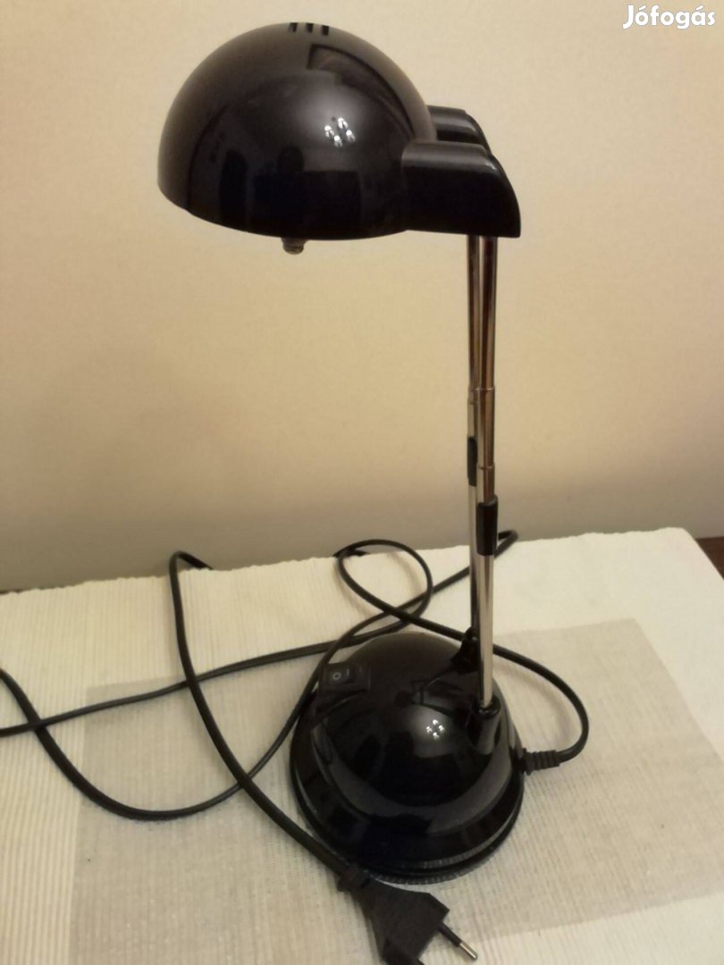 Modern asztali, éjjeli lámpa új állapotban