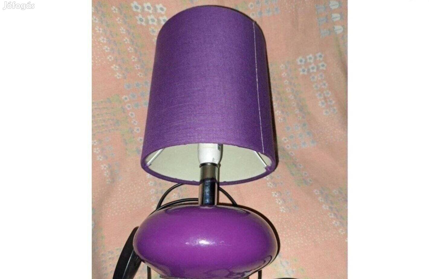 Modern asztalilámpa