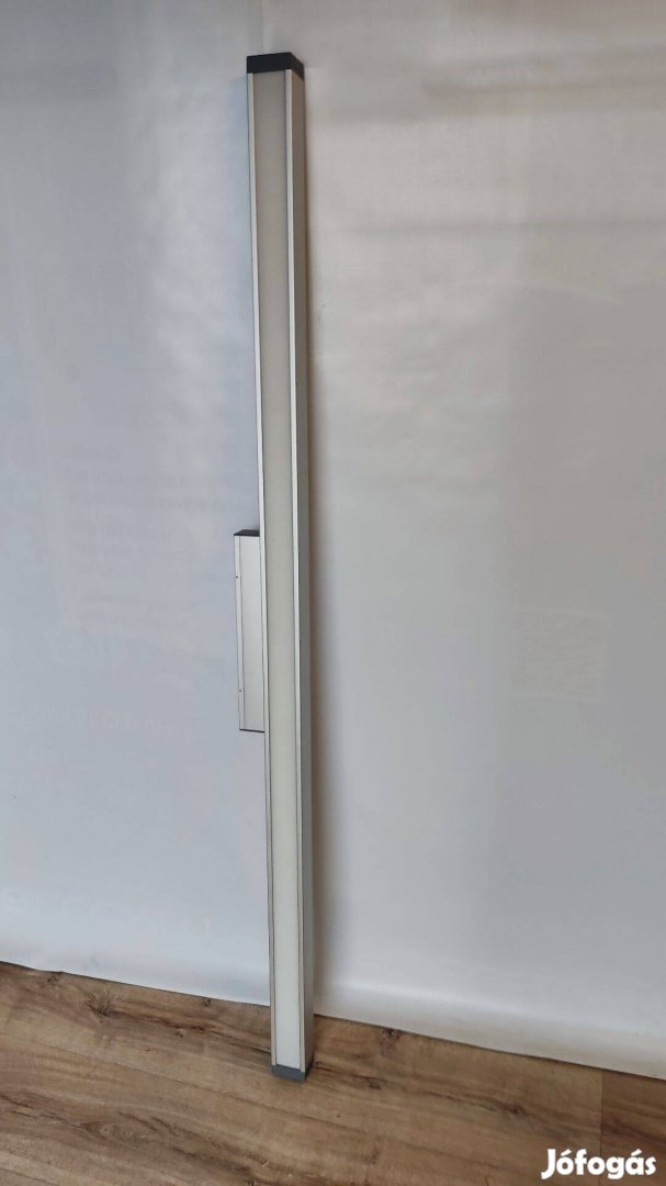 Modern fali lámpa