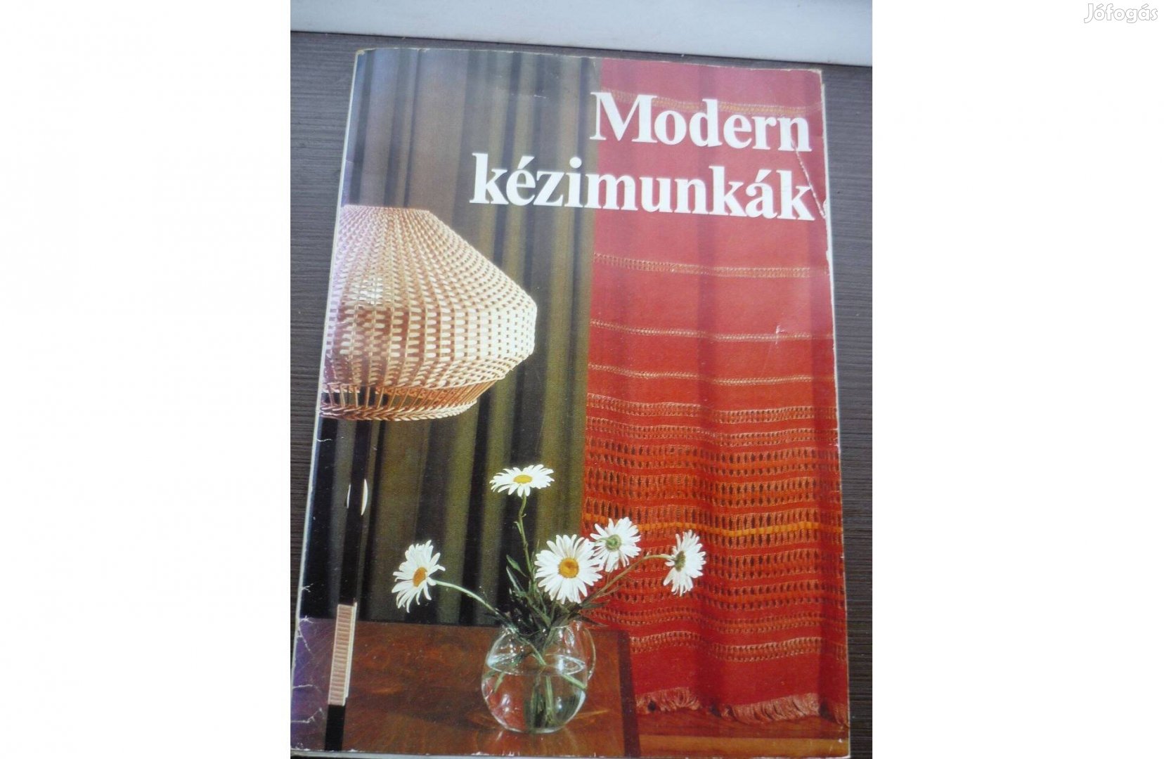 Modern kézimunkák c. kiadvány