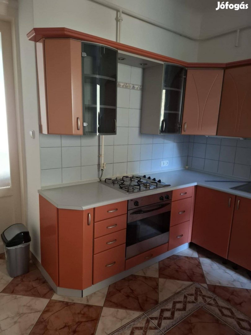 Modern konyhabútor eladó