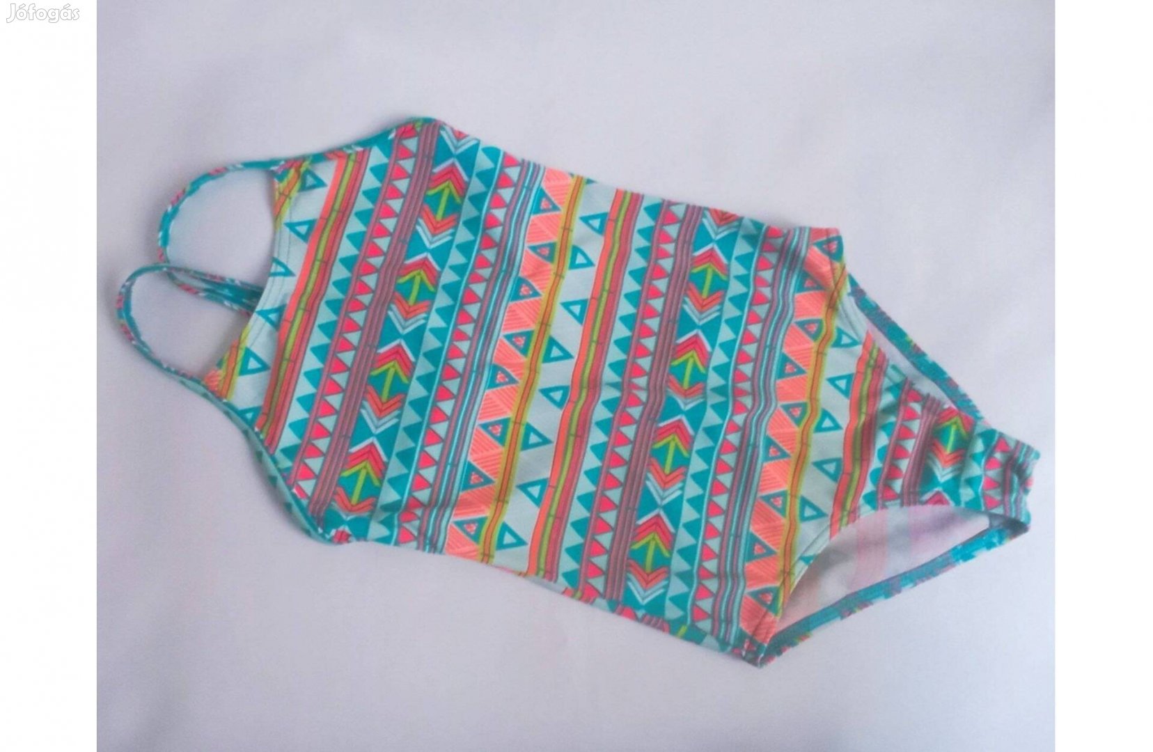 Modern mintás úszódressz 5-6 év körüli kislánynak Hossza 52