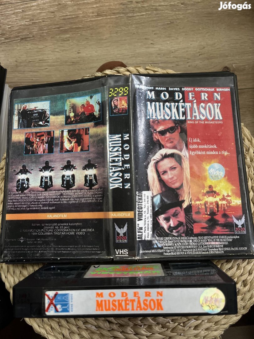 Modern muskétások vhs m