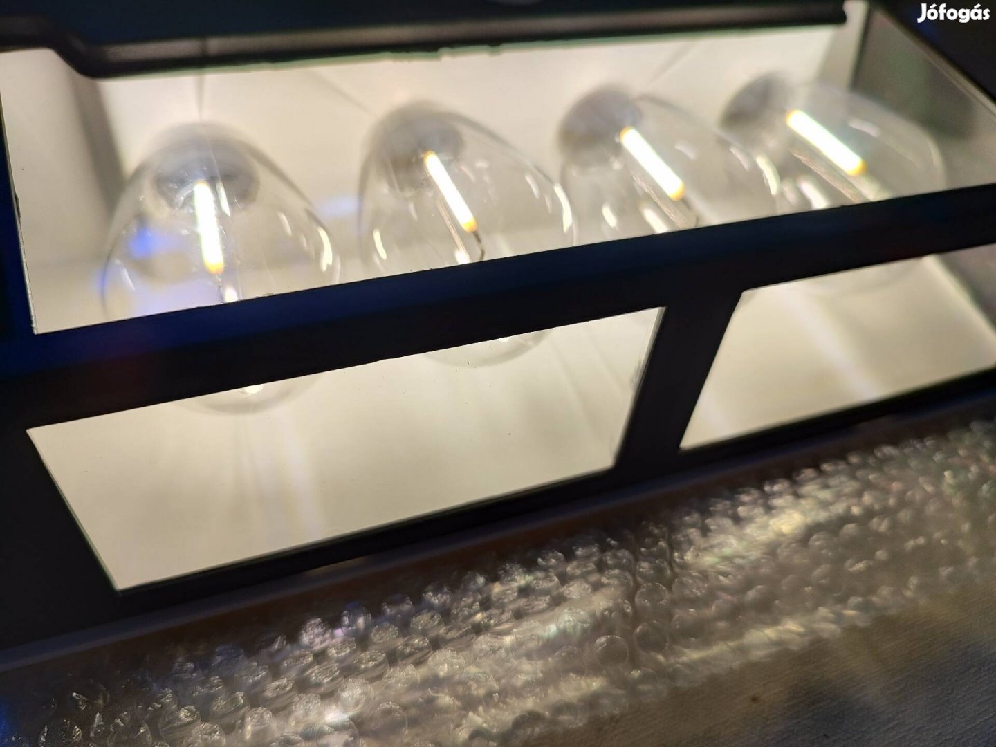 Modern napelemes kültéri fali lámpa HW 999-4W