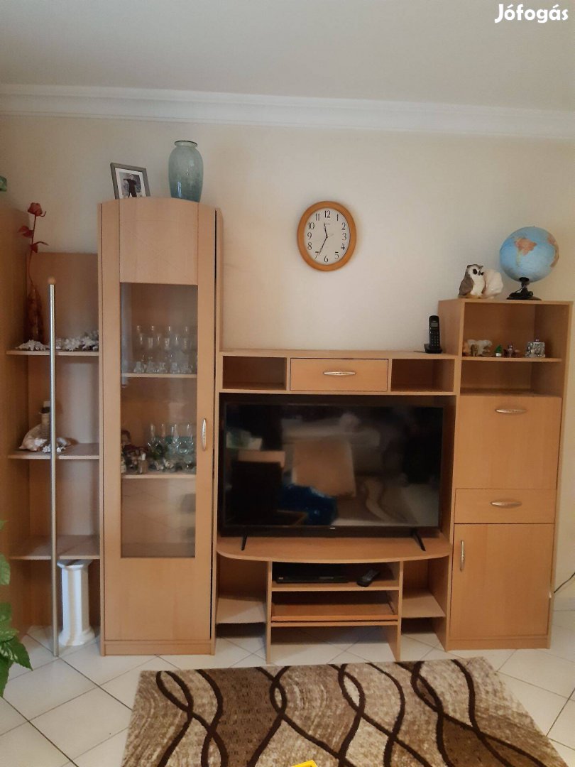Modern nappali szekrénysor jó állapotban
