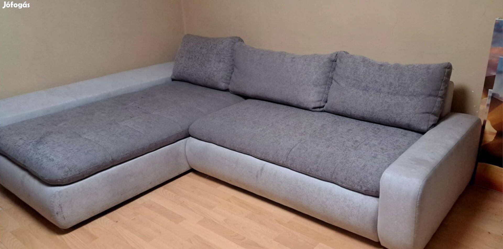 Modern sarokülőgarnitúra eladó