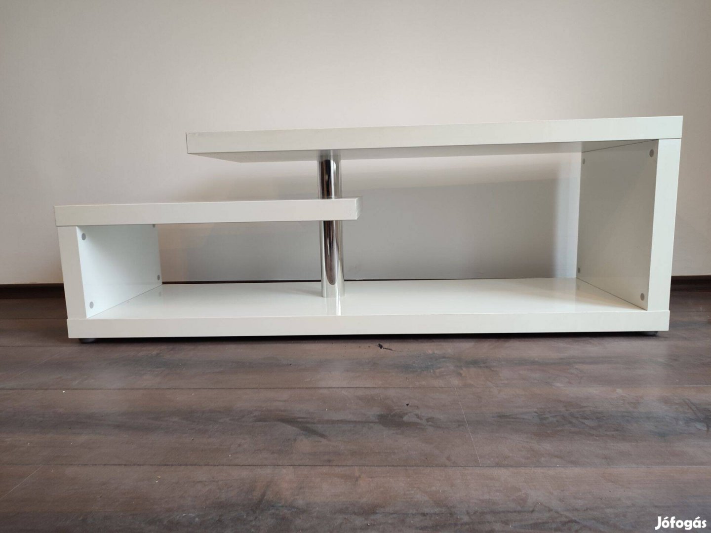 Modern stílusú TV asztal, kis asztal