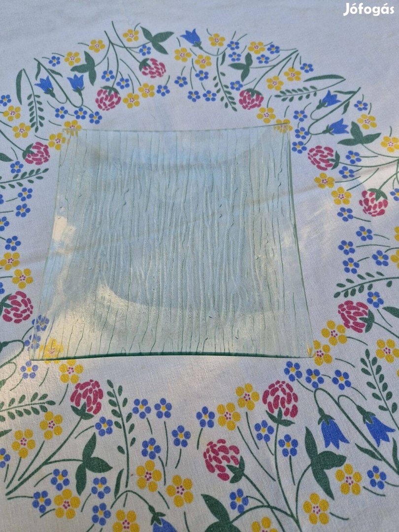 Modern üveg tálka 19x19cm