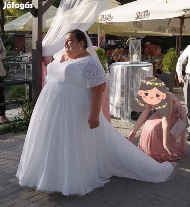 Molett menyasszonyi ruha