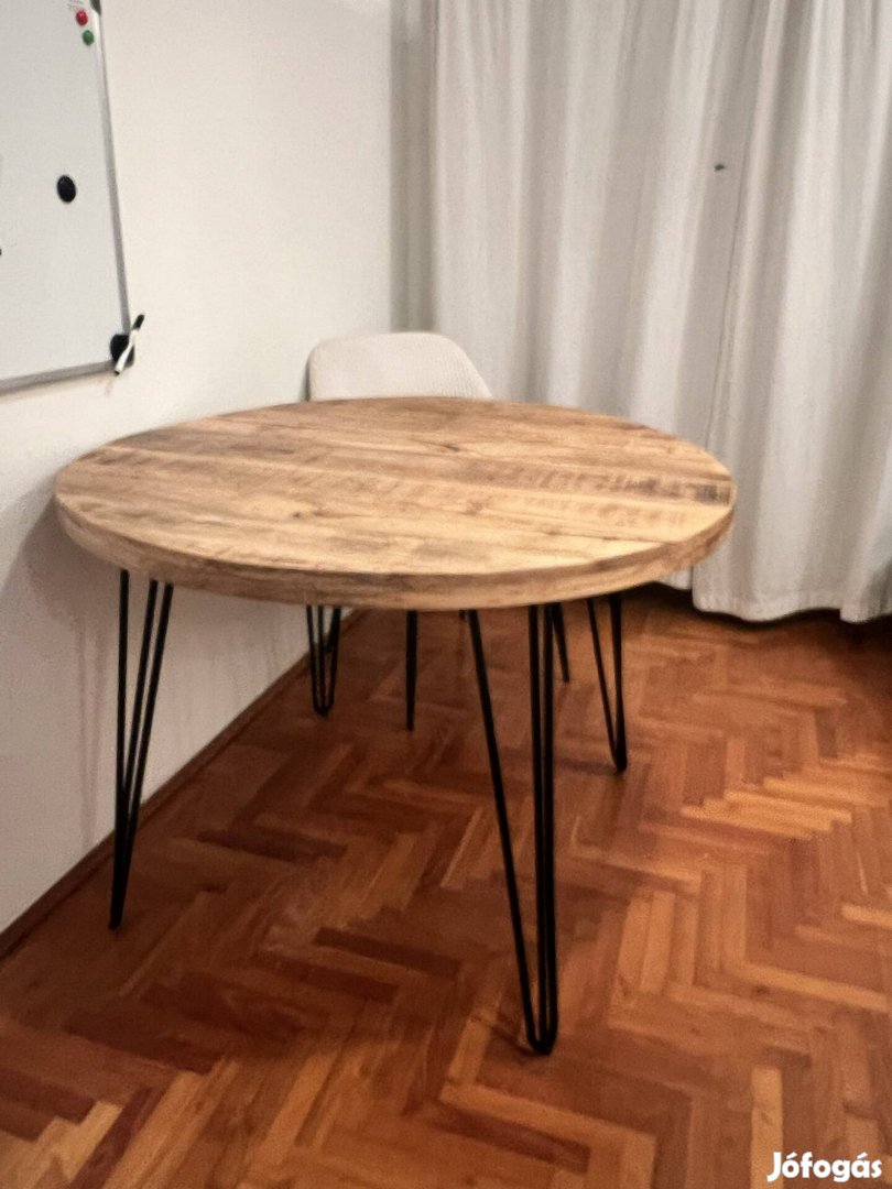 Mömax Mangofa koralaku ebedlo asztal