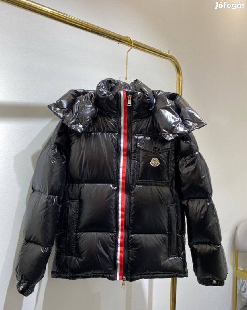 Moncler Kabát új S-M-L