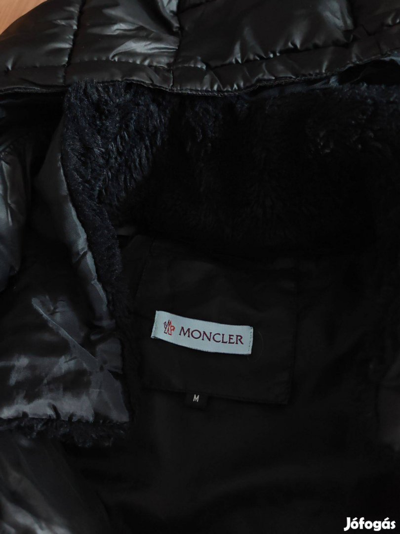 Moncler bélelt női télikabát