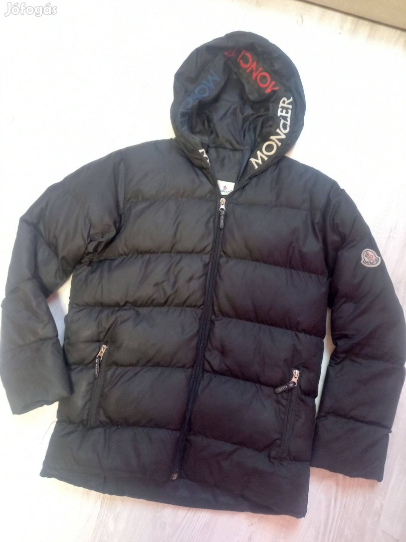 Moncler kabát