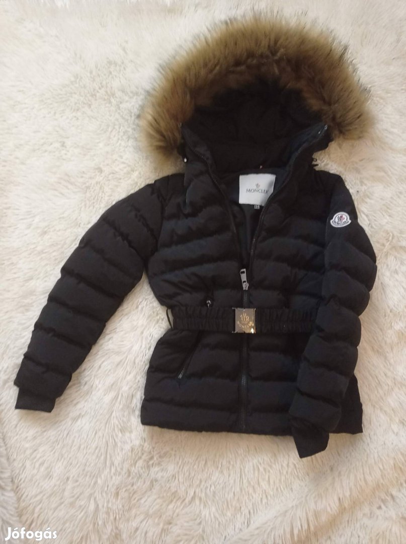 Moncler lány kabát 134-es 