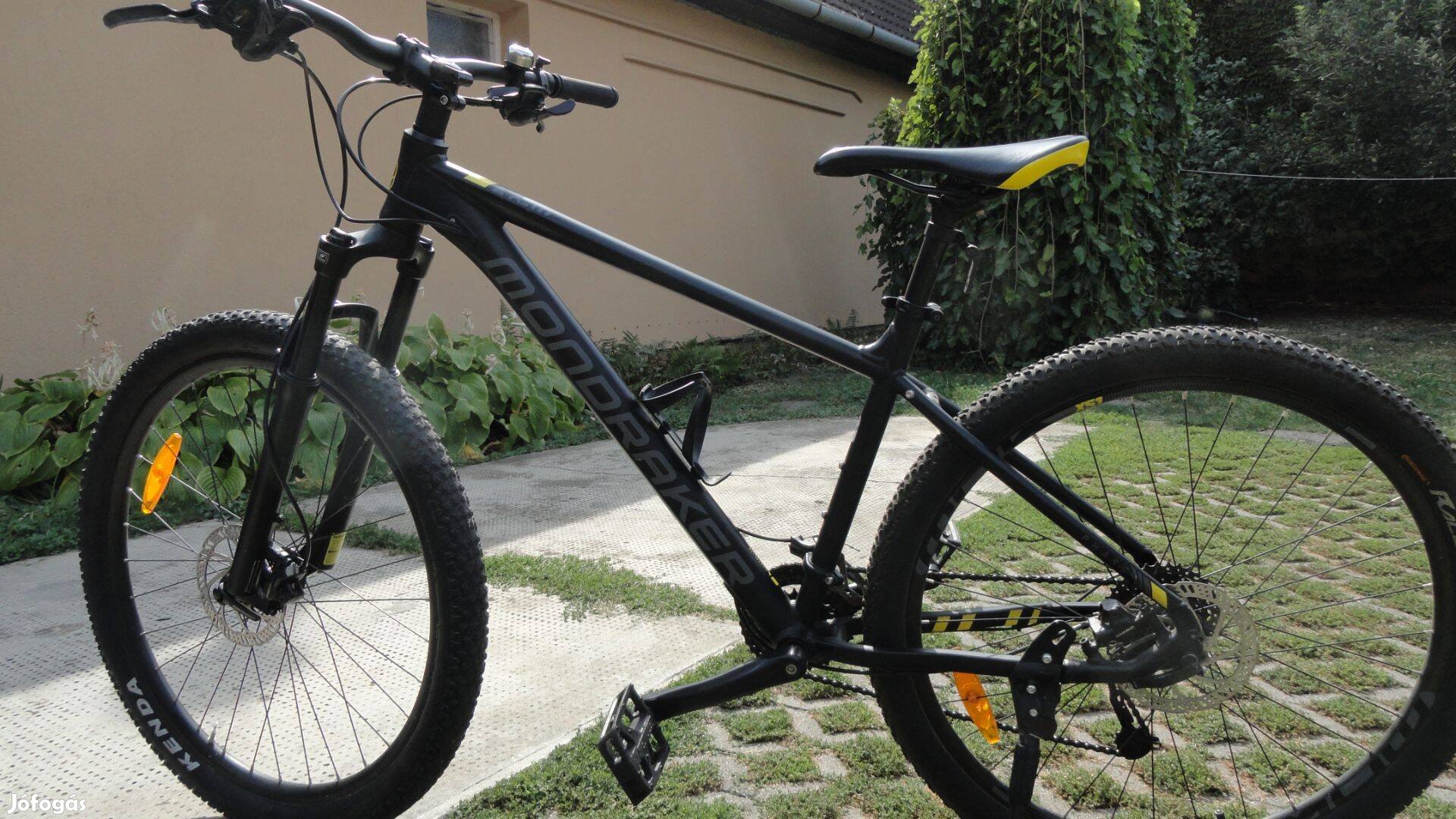 Mondraker 27,5-es férfi mountain bike (Cube)