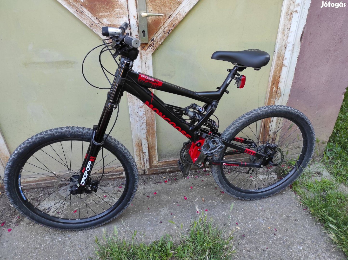 Mongoose Black Diamond DH bicikli