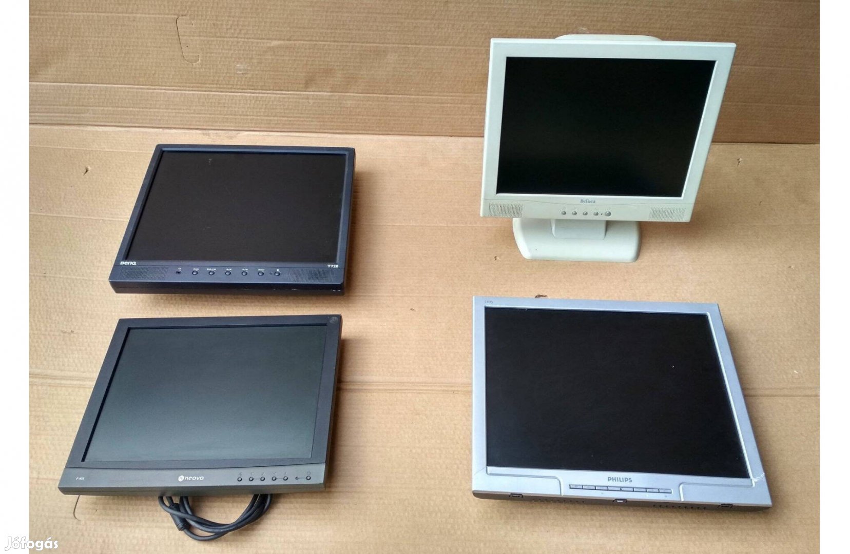 Monitor LCD 4 db hibás