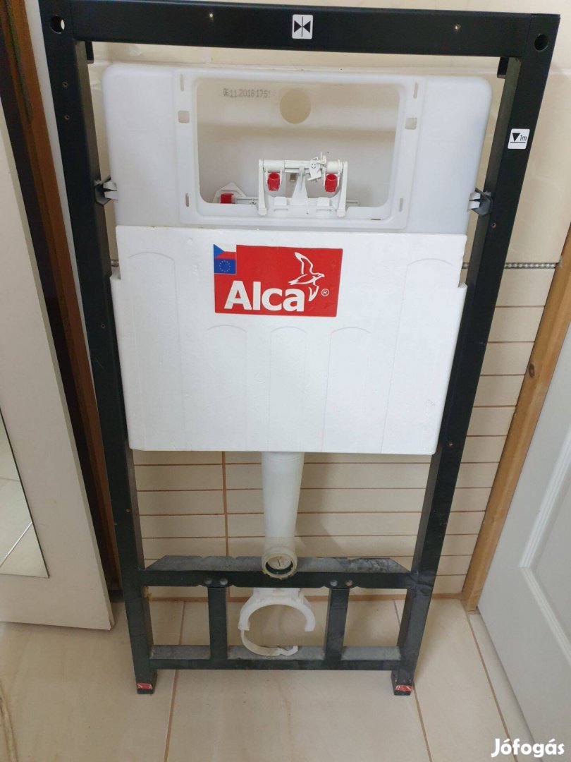Monoblokkos wc tartály beépíthető kerettel eladó
