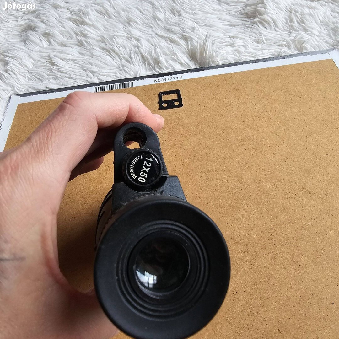 Monocular 12x50es új tartozékok nélkül