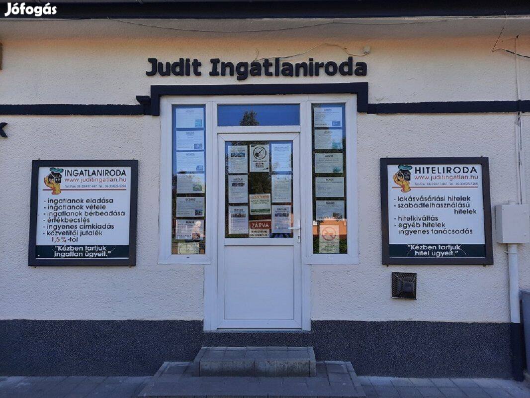 Monor központjában osztatlan közös tulajdonban lévő 300 m2 telekrész