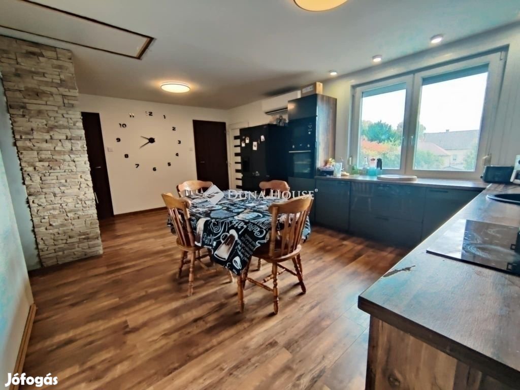 Monori eladó 105 nm-es ház